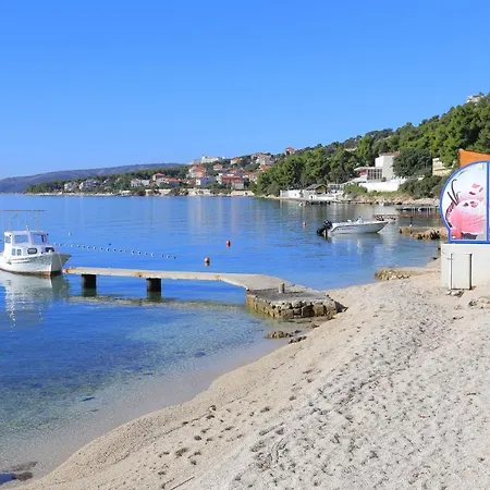 Luxury With A Swimming Pool Seget Donji, Trogir - 22094 Villa Seget Donji