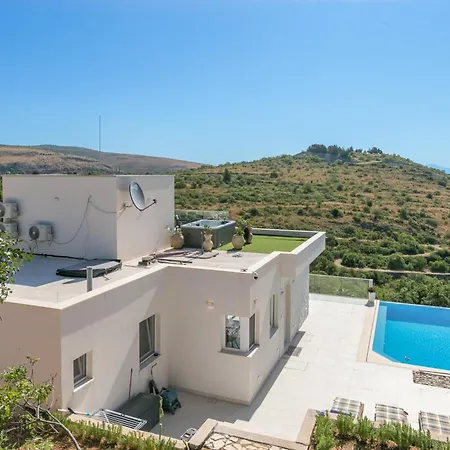 Luxury With A Swimming Pool Seget Donji, Trogir - 22094 * Donji Seget