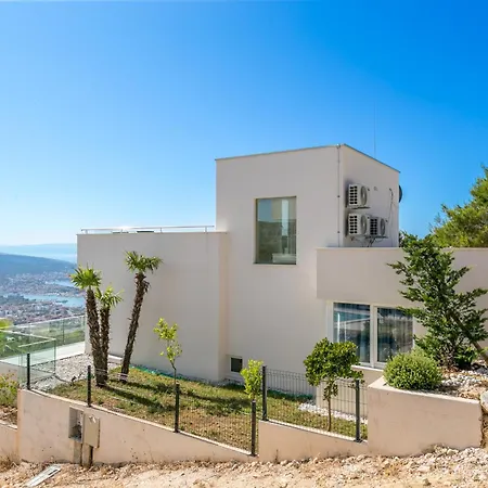 Luxury With A Swimming Pool Seget Donji, Trogir - 22094 Vila *